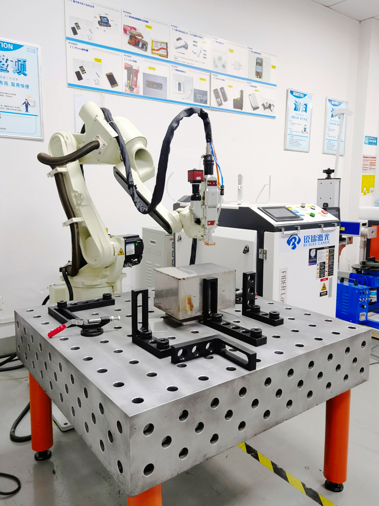 1768441991685880.jpg 机器人-主图1 -750x1000.jpg